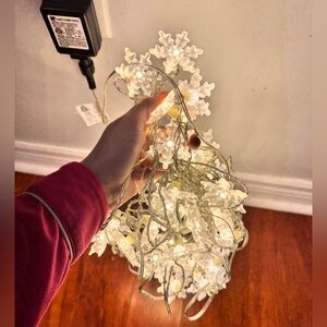 Snowflake String Lights - White